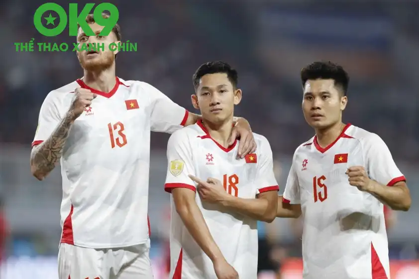 ĐT Việt Nam đang dồn toàn bộ sự tập trung cho trận gặp Campuchia tại AFF Cup 2026. ĐT Việt Nam đang dồn toàn bộ sự tập trung cho trận gặp Campuchia tại AFF Cup 2026.
